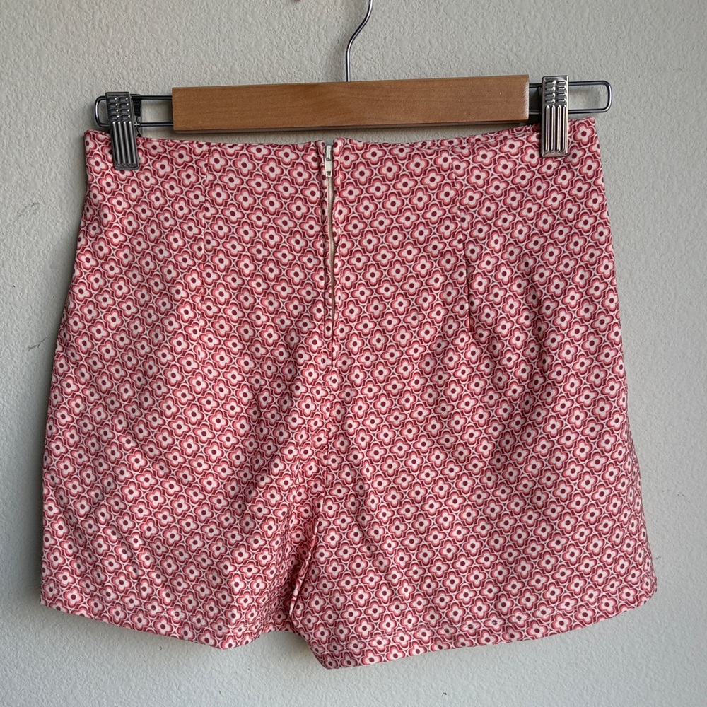 Altar'd State Pink Patterned High Waist Shorts - Picture 2 of 3